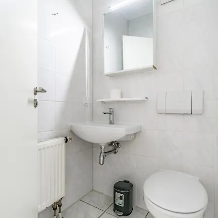 Voll Ausgestattetes Und Moebliertes Mit Einzelbetten - Kueche - Wlan - Terrasse *