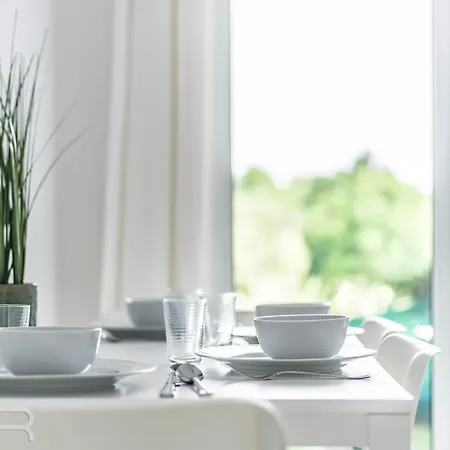 Voll Ausgestattetes Und Moebliertes Mit Einzelbetten - Kueche - Wlan - Terrasse